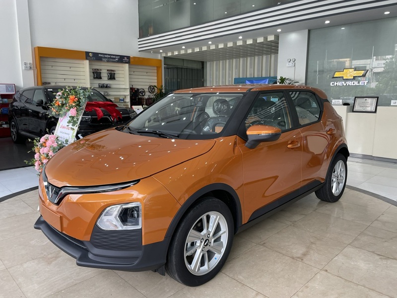 xe-vinfast-vf5-plus-mau-gia-cam