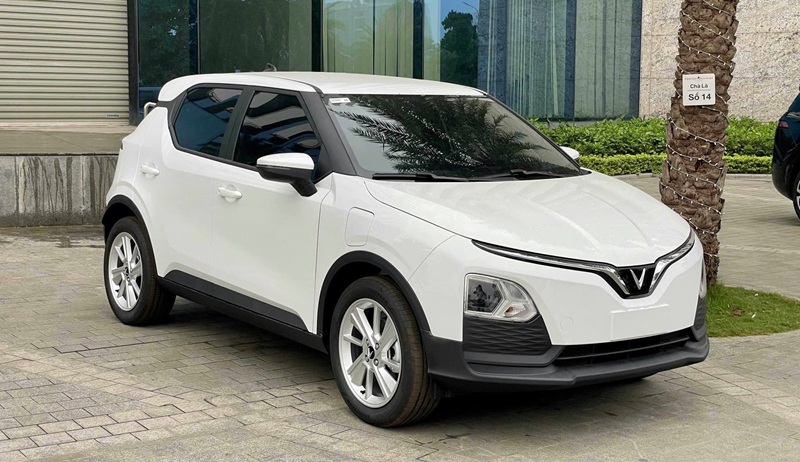 xe-vinfast-vf5-plus-mau-trang