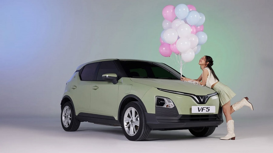 xe-vinfast-vf5-plus-mau-xanh-la-nhat-