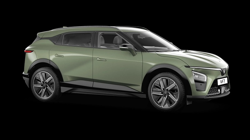 xe-vinfast-vf7-plus-mau-xanh-la