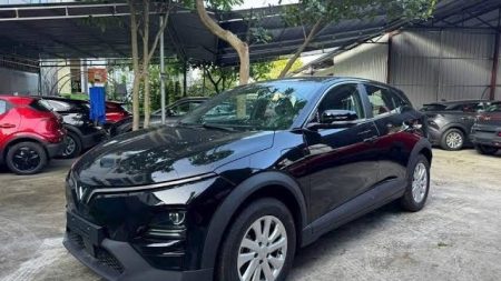 xe-vinfast-vf6-eco-mau-den