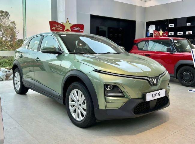 xe-vinfast-vf6-eco-mau-xanh-la